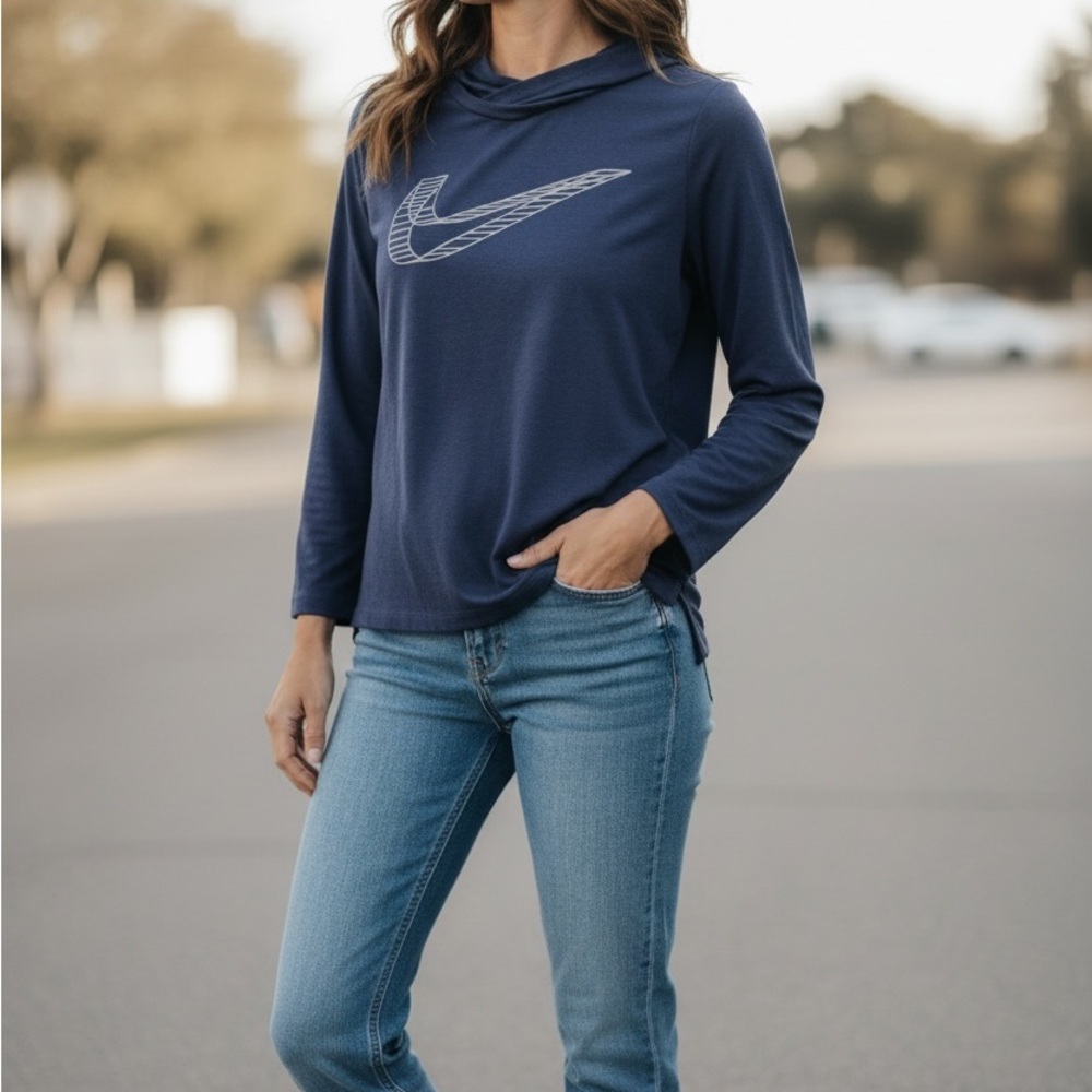 Nike Women's Dark Blue Hoodie used